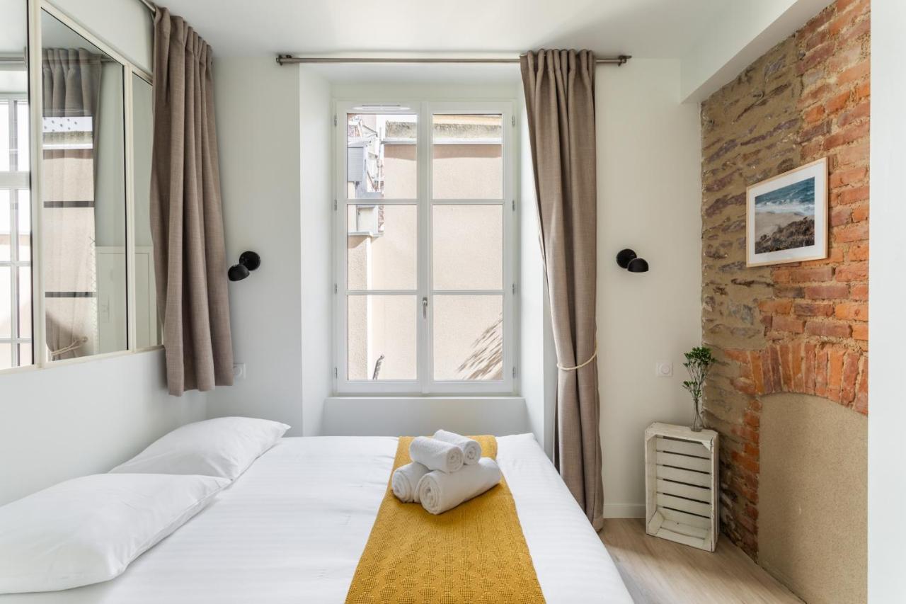 Les Carmelites - Appartements Dans L'Hyper-Centre De Rennes Exteriör bild